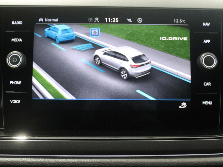 Volkswagen-Taigo-1.0-TSI-R-Line-DSG-6898-04
