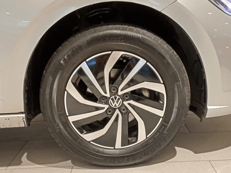 Volkswagen Polo Life 1.0 TSI 70 kW (95 CV) DSG 0729 01