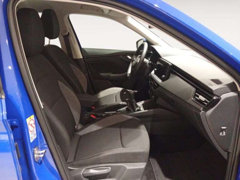 8673MSH_4_enter-codriver-driver_0_final
