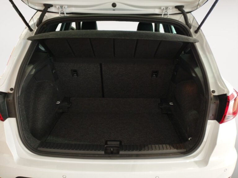 0574MYX_6_trunk-straight_0_final