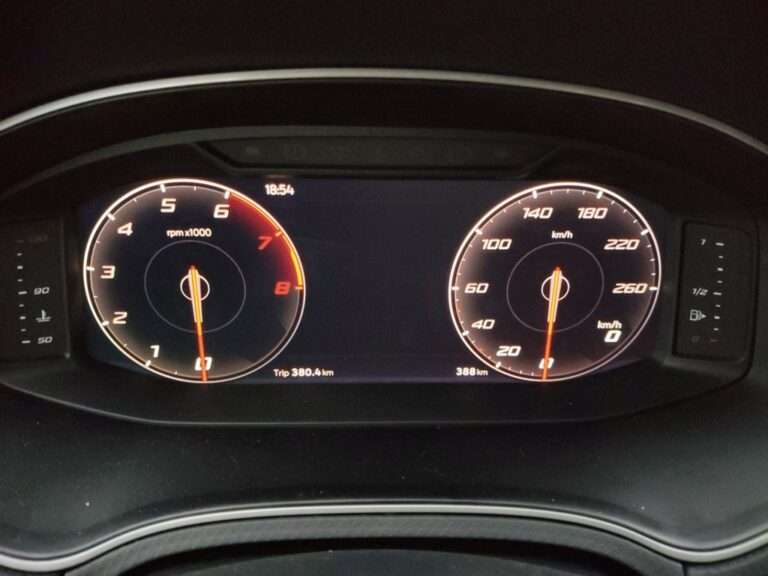 4367MYD_8_steering-wheel-drive_0_final
