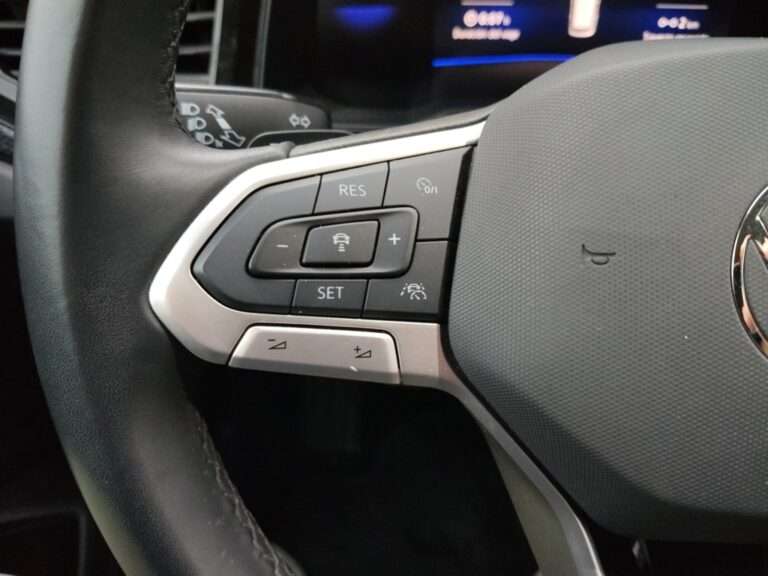 9850MYR_10_multifunction-steering-wheel-left_0_final