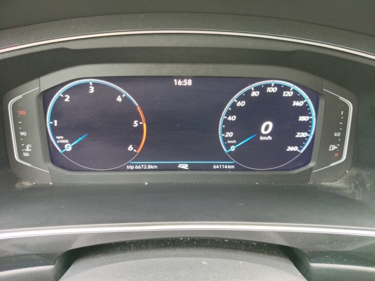 3391MGL_8_steering-wheel-drive_0_final