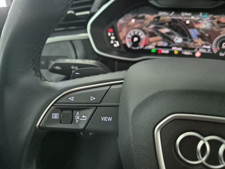7958MPP_13_multifunction-steering-wheel-left_0_final