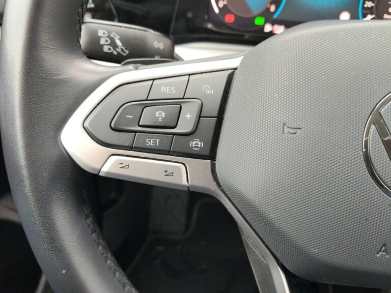 3445MSF_10_multifunction-steering-wheel-left_0_final