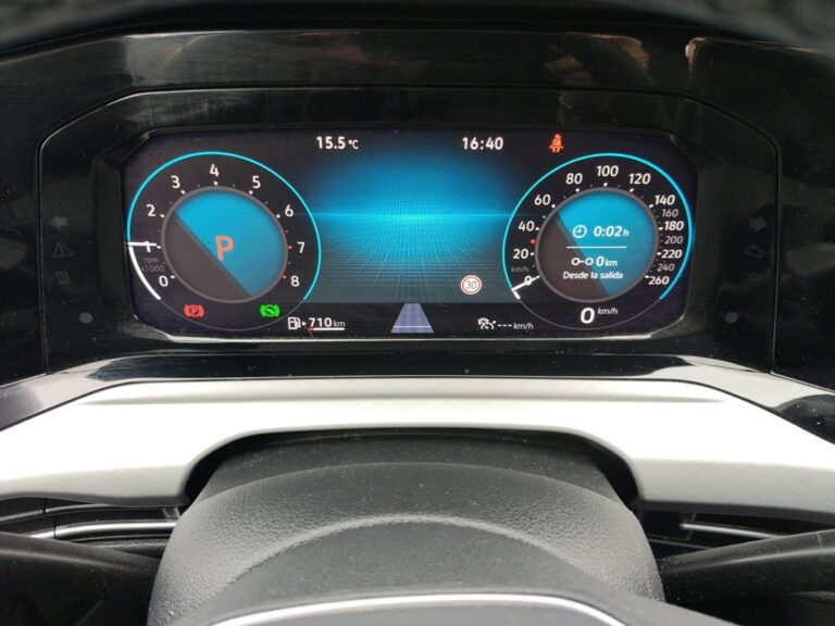 3445MSF_8_steering-wheel-drive_0_final