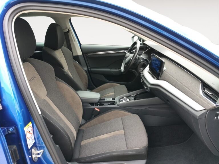 7354LPC_4_enter-codriver-driver_0_final