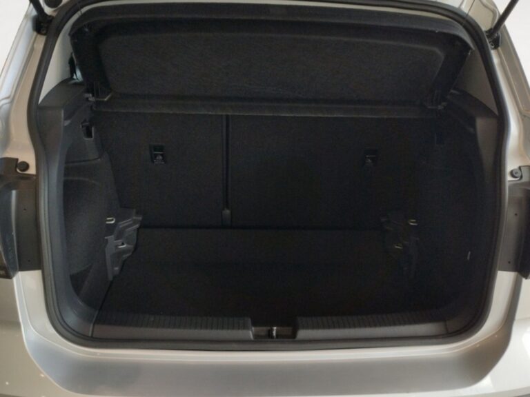 1587NCN_6_trunk-straight_0_final