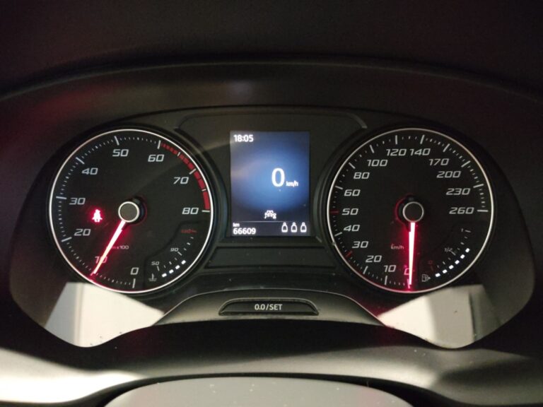 6282LDY_8_steering-wheel-drive_0_final