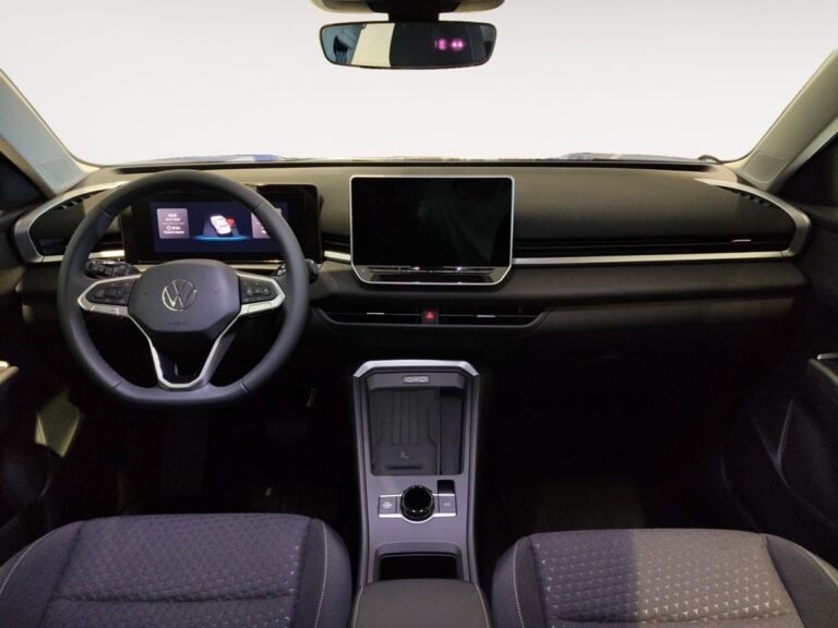 6282NNS_3_front-panel-passenger_0_final