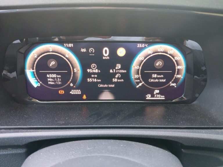 7830MZF_8_steering-wheel-drive_0_final