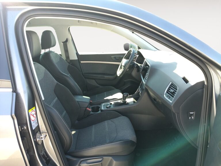3998LZJ_4_enter-codriver-driver_0_final